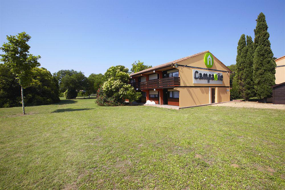 Campanile Nimes Sud - Caissargues Hotel Exterior foto